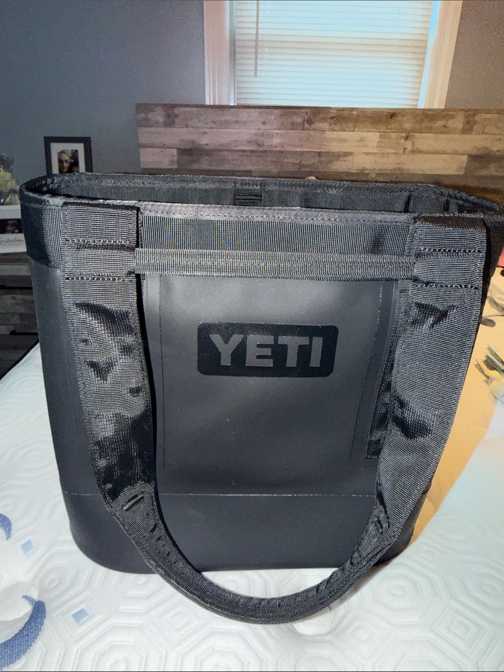Yeti Camino 20 black